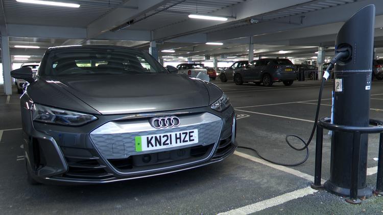AUDI E-TRON GT SALOON S