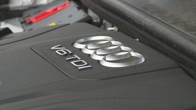 AUDI Q8 SUV Black Edition
