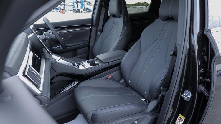 BYD SEAL U SUV Boost