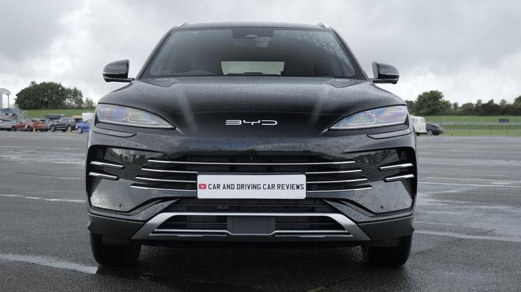 BYD SEAL U SUV Boost