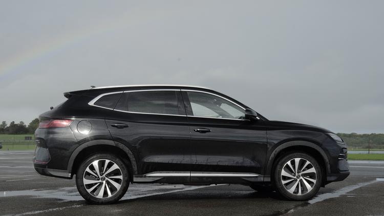 BYD SEAL U SUV Boost