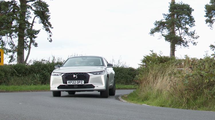 DS DS 4 HATCHBACK Performance Line