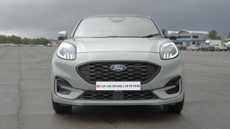 FORD PUMA HATCHBACK Titanium