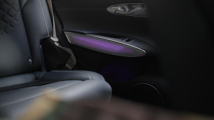 GENESIS GV70 SUV Premium
