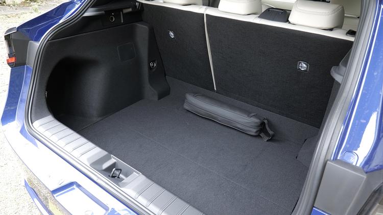 LEXUS LBX HATCHBACK Urban