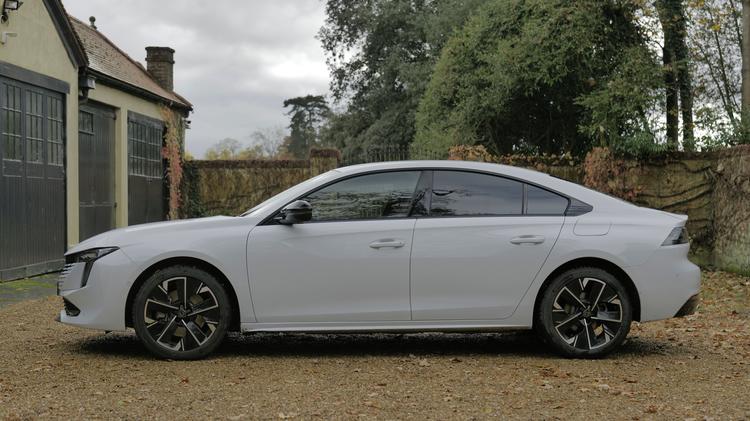 PEUGEOT 508 FASTBACK GT