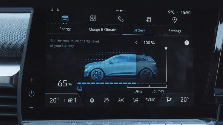 RENAULT MEGANE E-TECH HATCHBACK Techno+