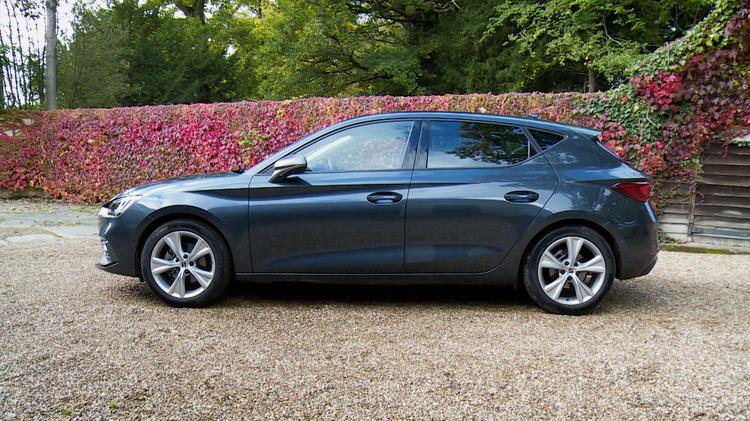 SEAT LEON HATCHBACK FR Sport