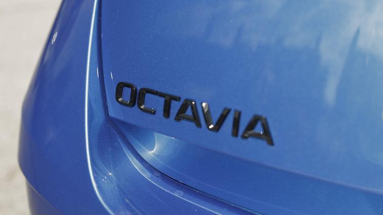 SKODA OCTAVIA HATCHBACK vRS