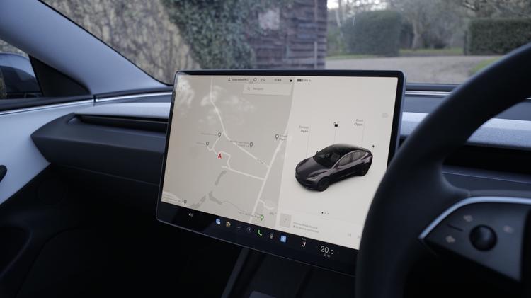 TESLA MODEL 3 Long Range