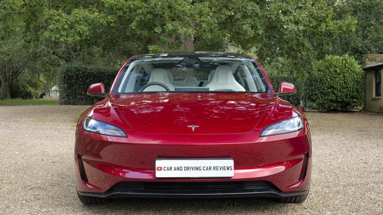 TESLA MODEL 3 Performance
