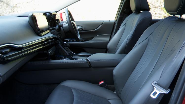 TOYOTA MIRAI SALOON Design
