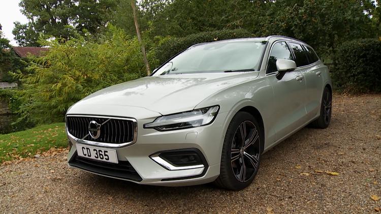 VOLVO V60 SPORTSWAGON Cross Country Ultimate