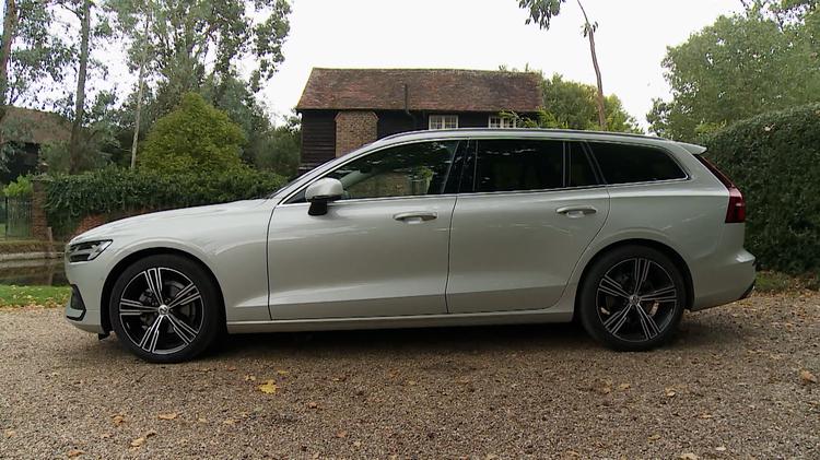 VOLVO V60 SPORTSWAGON Cross Country Ultimate