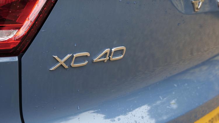VOLVO XC40 SUV Plus Black Edition