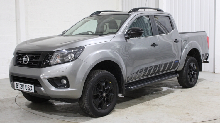 Nissan NAVARA Navara N-Guard dCi