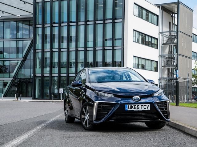 TOYOTA MIRAI SALOON Design