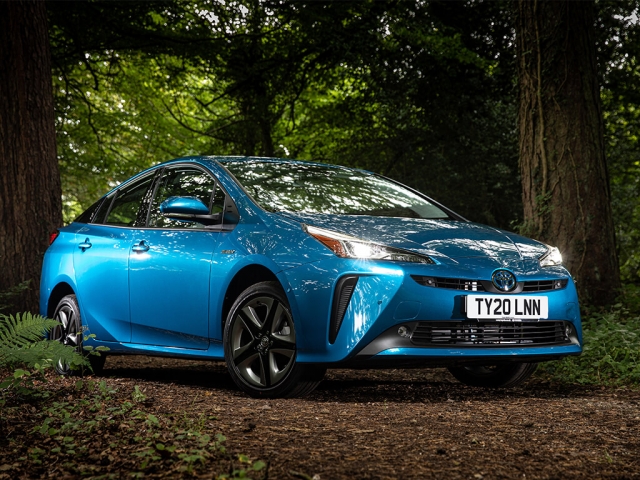 TOYOTA PRIUS HATCHBACK Excel